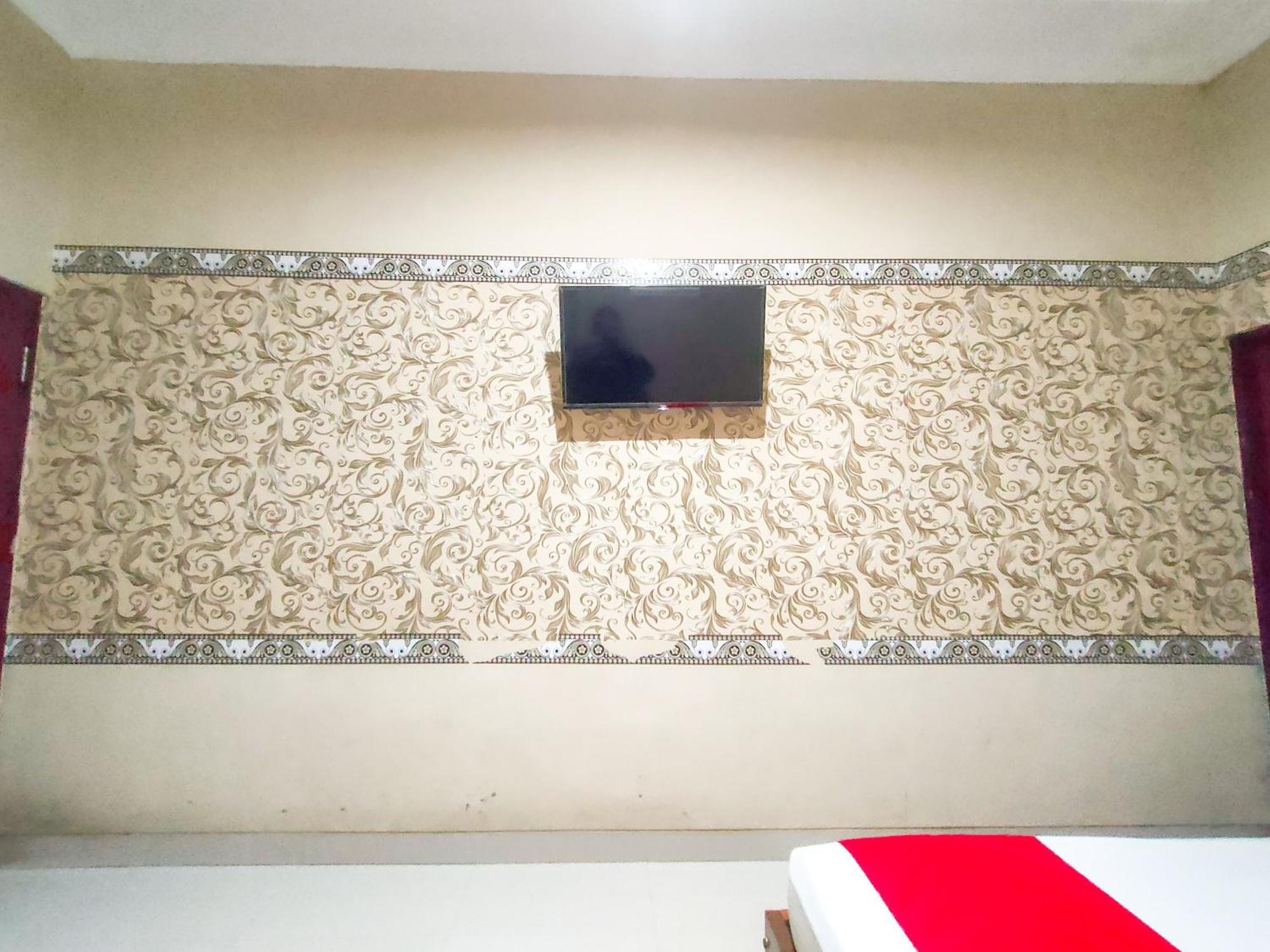 Reddoorz Syariah At Graha Adi Karya Kartasura Hotel Kartosuro Exterior photo