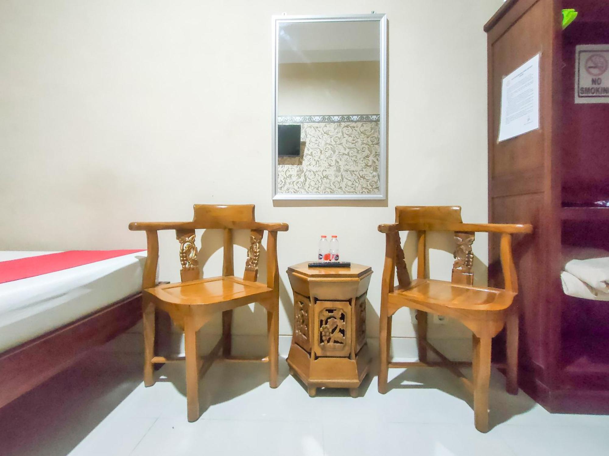 Reddoorz Syariah At Graha Adi Karya Kartasura Hotel Kartosuro Exterior photo